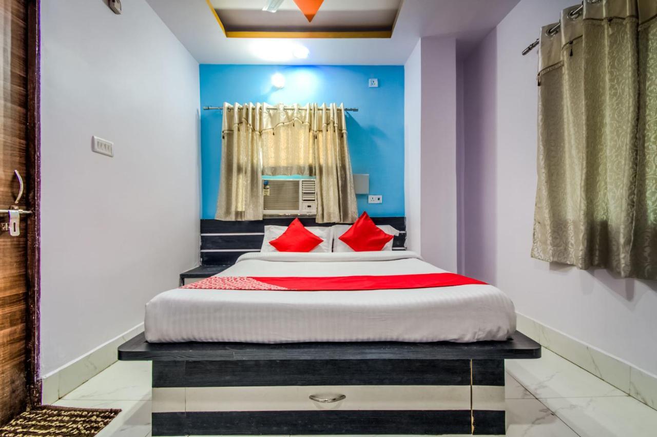 Oyo 14993 Rp Palace Danapur Exterior photo